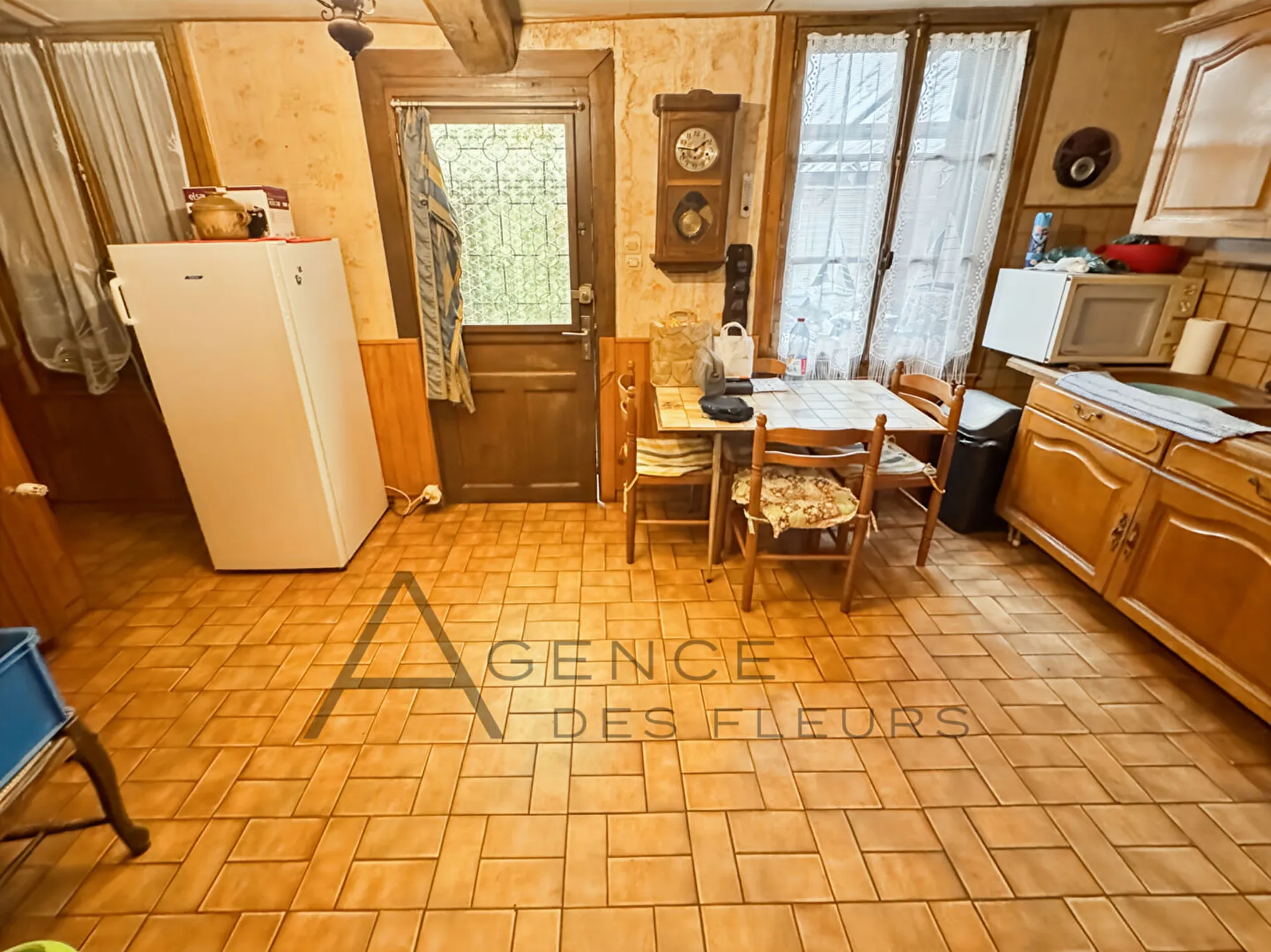 A vendre maison ancienne à rénover 78 m² sur un terrain de 472 m² sur la commune de Saint-Aubin-les-Elbeuf 76410