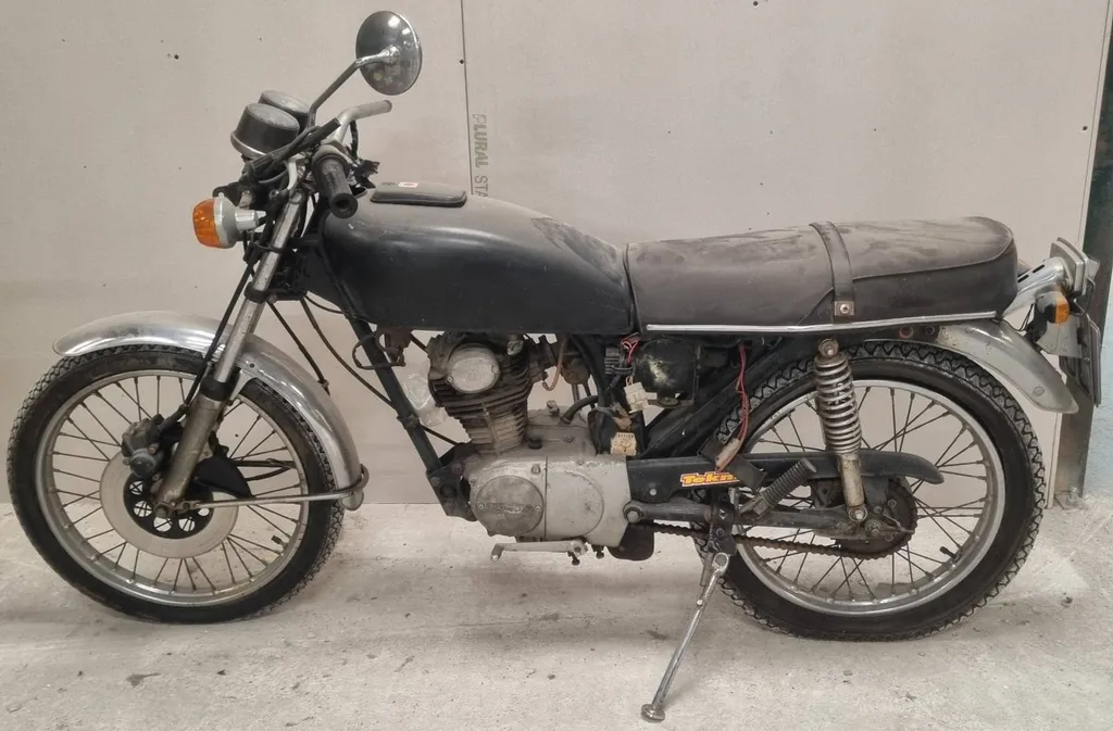 HONDA CB125J SIX FOURS LES PLAGES