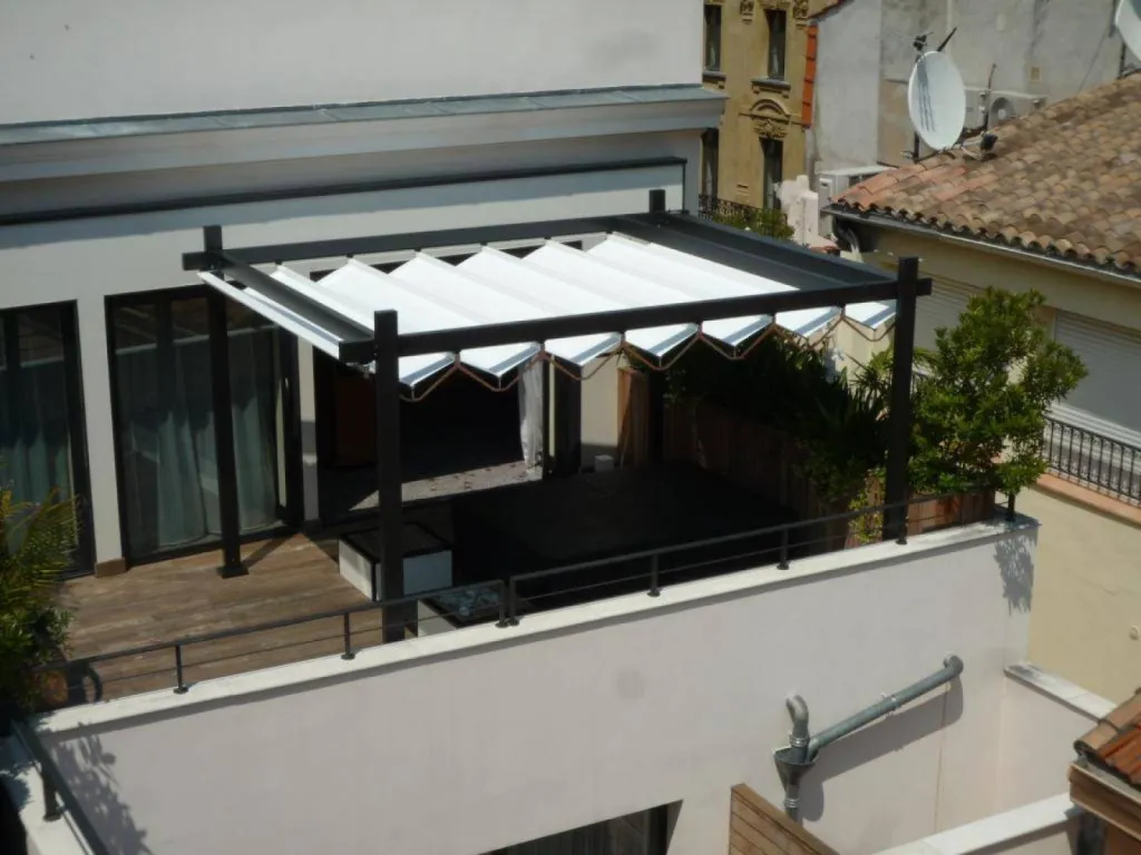 pergola aluminium à toile rétractable étanche aix en provence