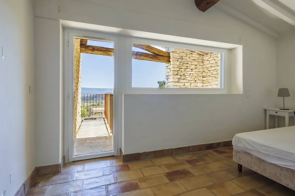 Installation Menuiseries Aluminium à Gordes