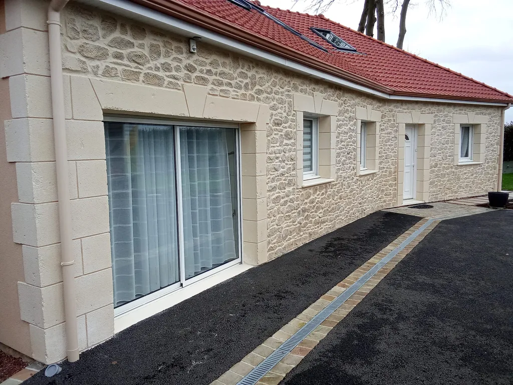 Professionnels expérimentés en ravalement de façades aspect pierre au Havre et ses alentours 76 : Donnez du cachet à votre maison sans gros travaux – Devis gratuit