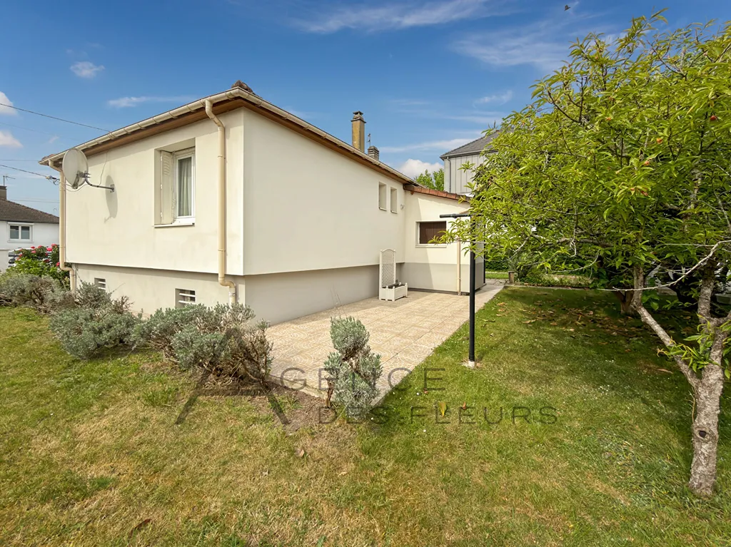 À vendre maison d'environ 70 m² sur un terrain de 645 m² située à OISSEL 76350