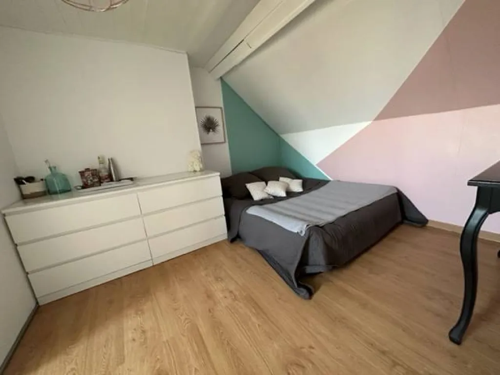 A saisir maison de 107 m²  sur un terrain de 288 m² commune de FRENEUSE 76410