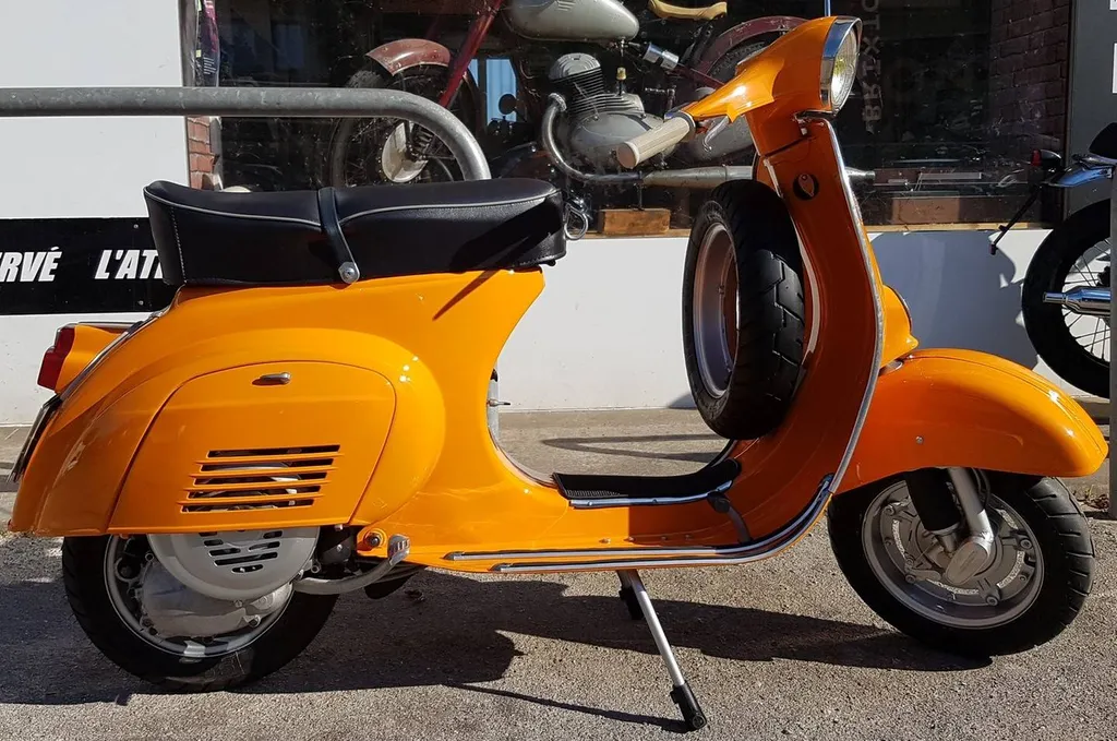 RESTAURATION VESPA PRIMAVERA 125 LA PRADET