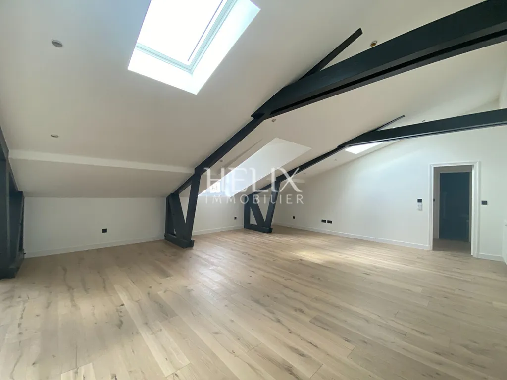 A vendre appartement 82,60 M2 à Saint-Germain-en-Laye , RER A 10 mn