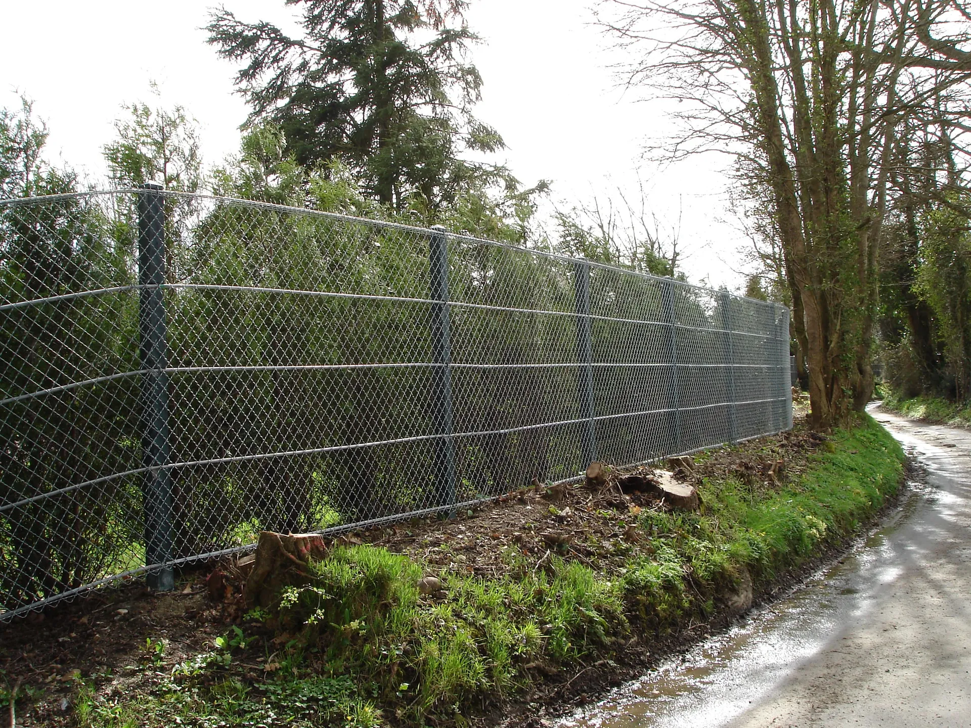 Installation de Clôture grillagée rigide, Panneaux de treillis soudé et Aménagements de limites de propriété à Bourg Achard dans l'Eure 27 et ses communes proches du Roumois