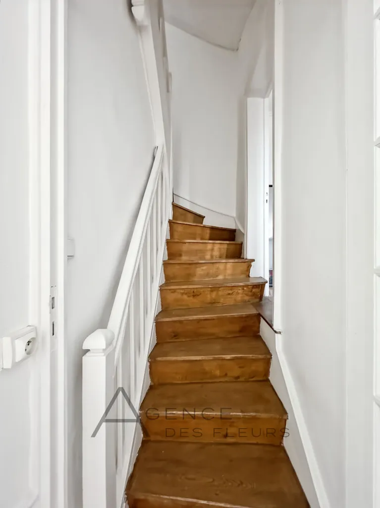 A vendre, jolie maison lumineuse de 1840 de 104 m² sur un terrain de 133m² située au Neubourg