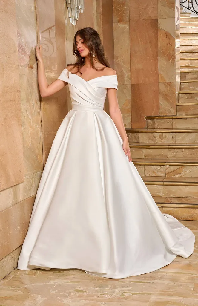 Robe de mariée princesse en satin Marseille