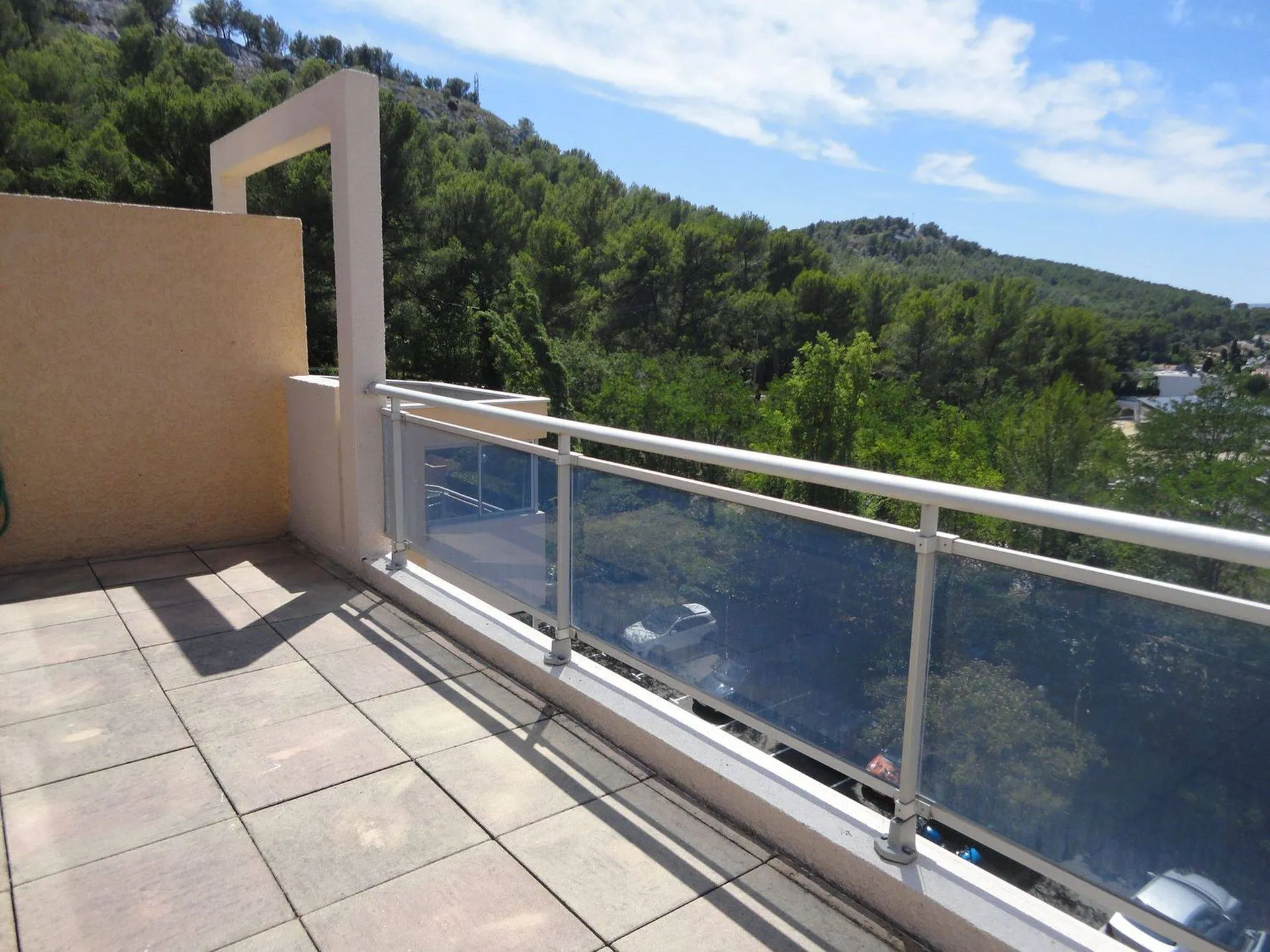 vente appartement ascenseur carnoux