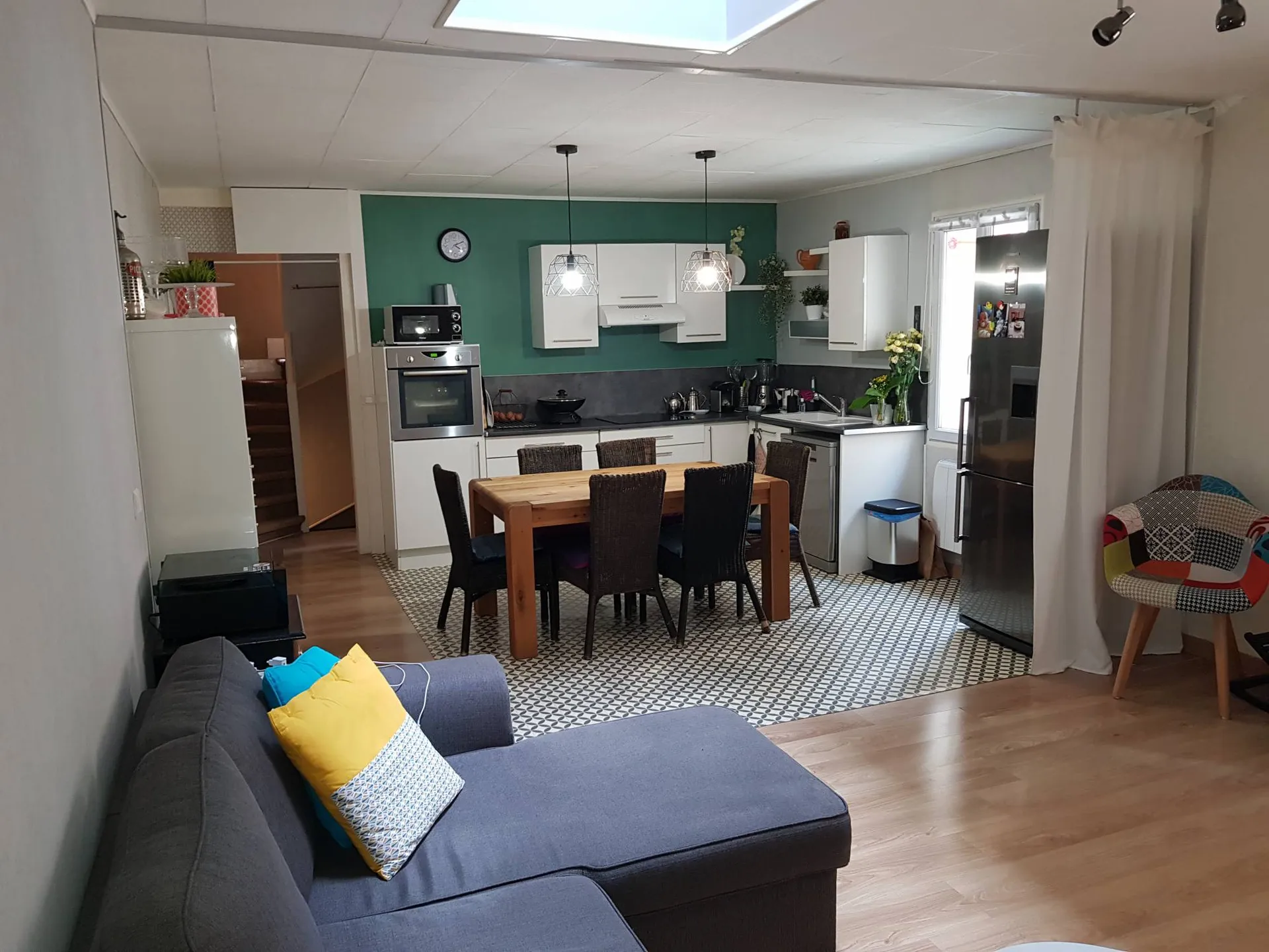 Vend maison de ville avec parkings