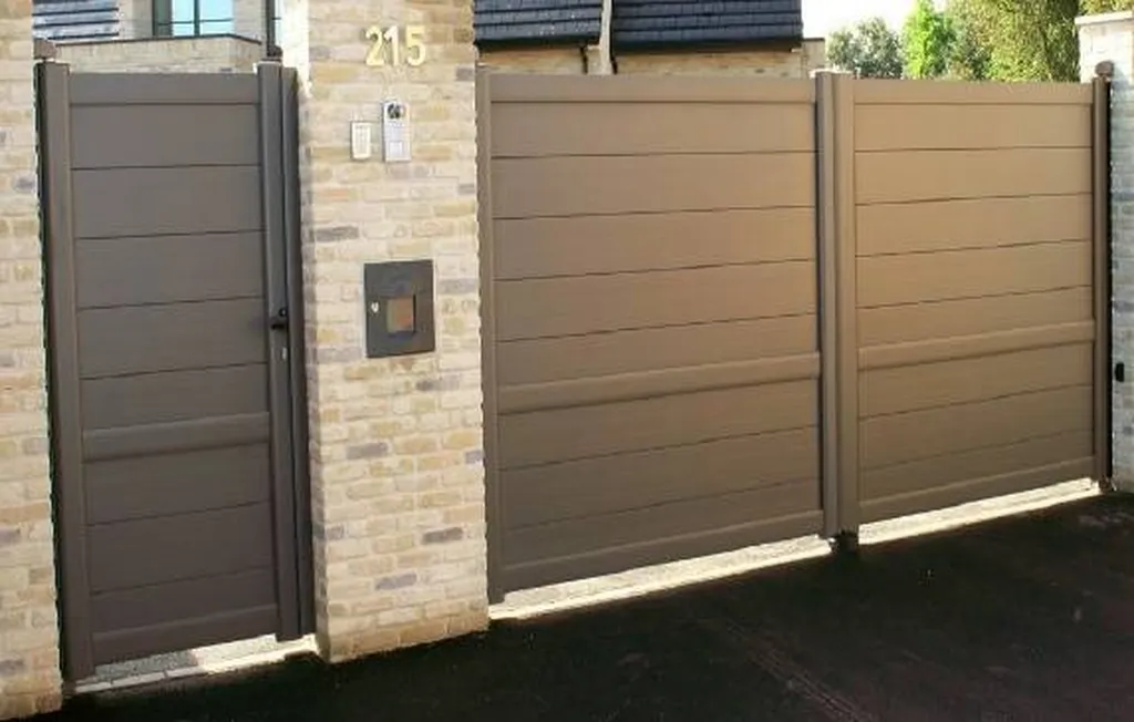 Pose de portails battants en aluminium en Occitanie