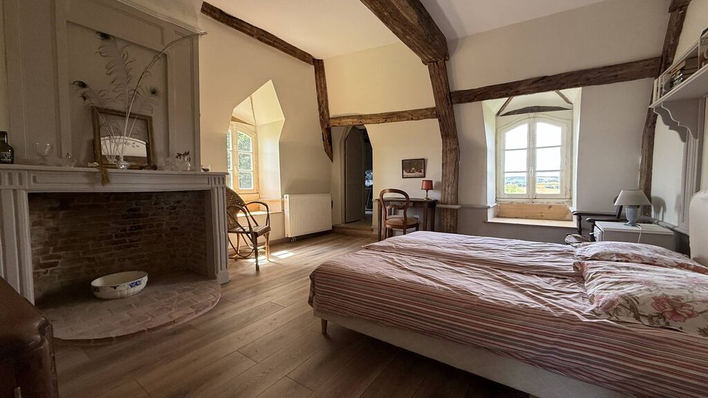 À vendre : propriété d’exception avec château du XVIe, gîtes et dépendances – Forges-les-Eaux