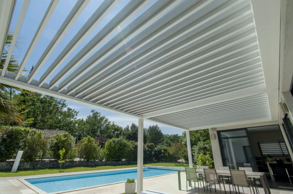 pergola aluminium à lames orientables sur mesure salon de provence