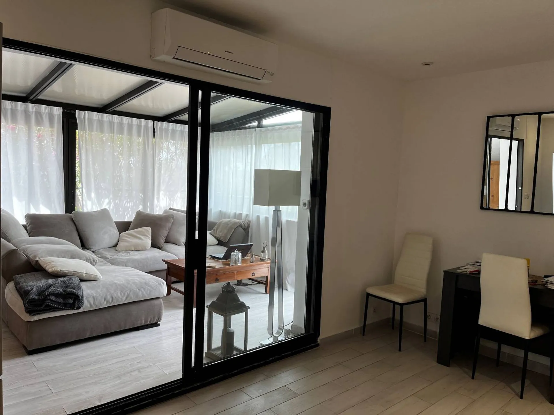 Achat T2 avec terrasse et piscine