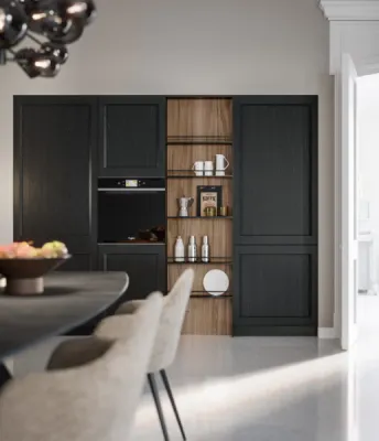 Fourniture et pose d'une cuisine noire mat avec électroménager : plaque aspirante et cave à vins à Arcachon en Gironde