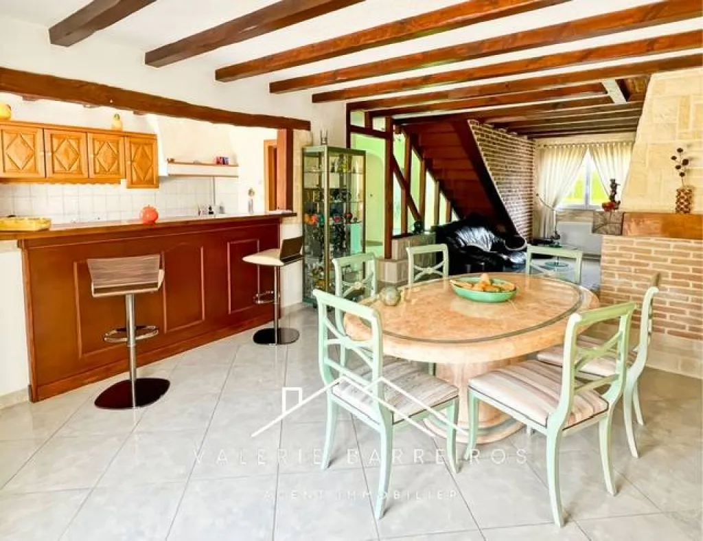 A VENDRE MAISON DE 107 M² HABITABLE SUR 372 M² DE TERRAIN SUR LA COMMUNE DE SAINT-PIERRE-DES-FLEURS 27370