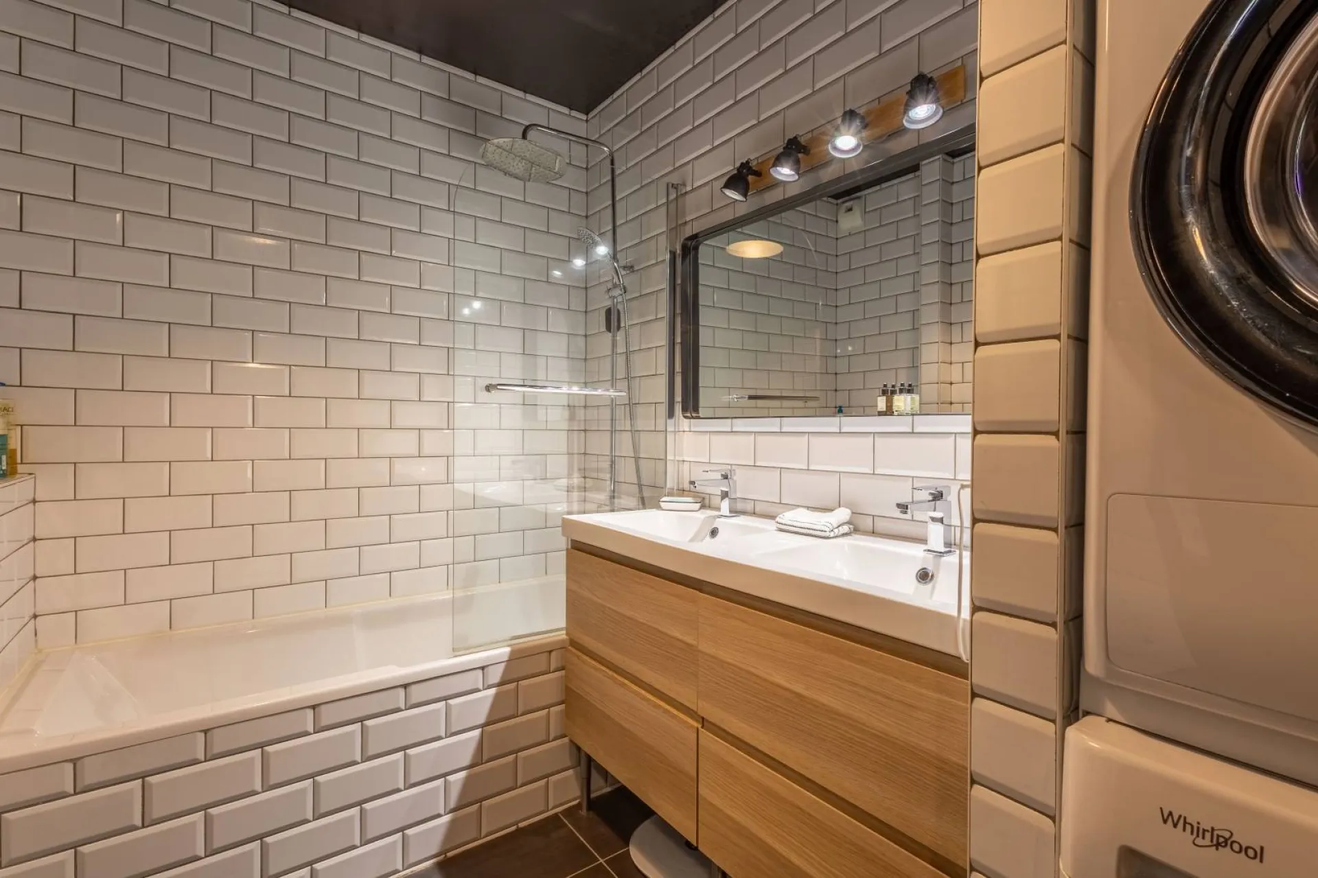 Vendu Bel appartement T4 avec garage Bordeaux Caudéran  