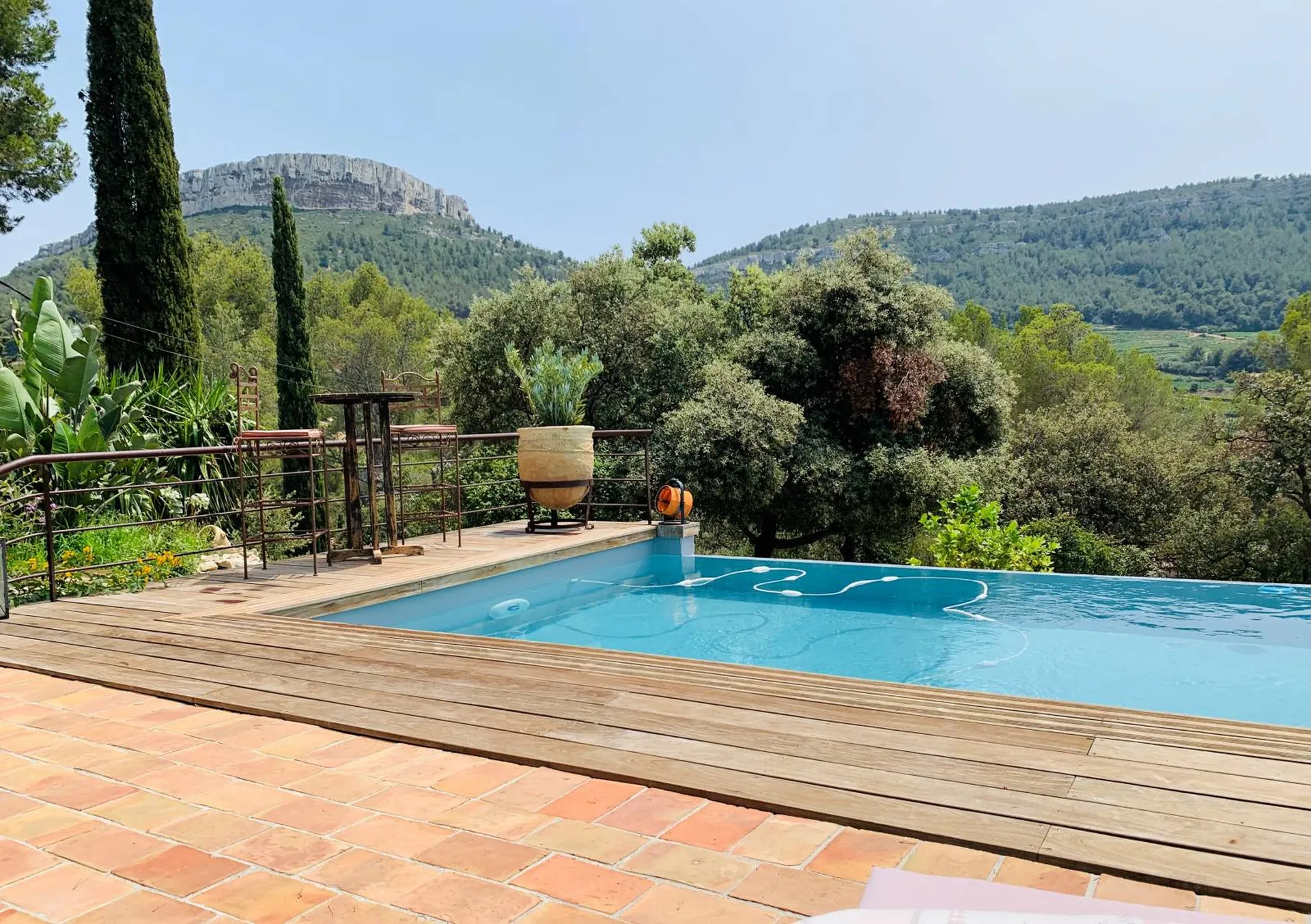 Cassis à l'achat maison individuelle avec piscine