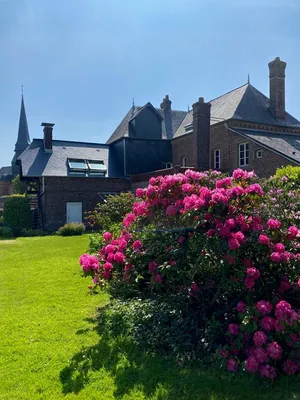 Maison atypique d'environ 245m² entièrement rénovée, proche Dieppe 76200