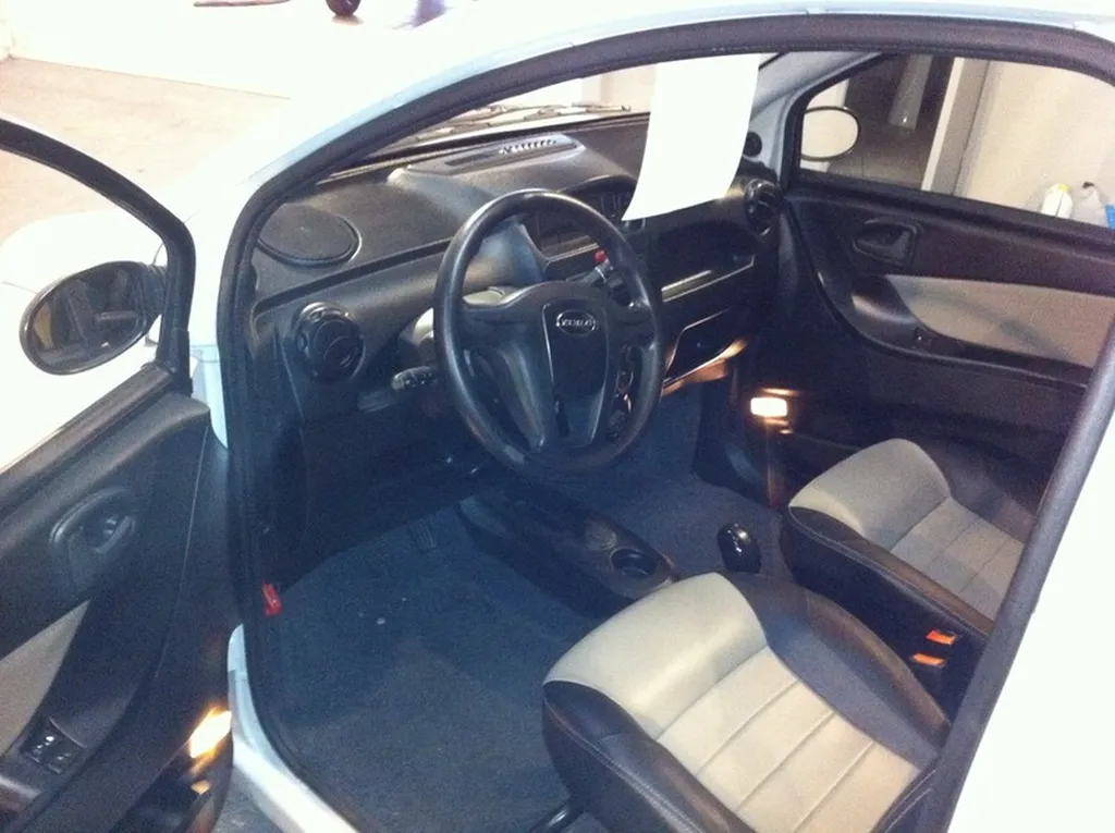 Voiture sans permis occasion Microcar Marseille M'GO année 2009