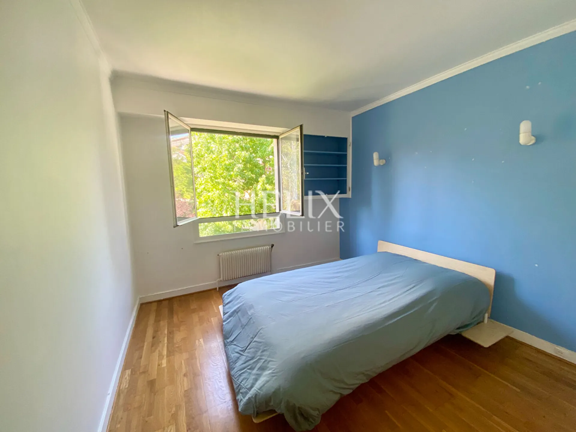 Appartement meublé avec balcon, parking à Saint Germain En Laye 3 pièce(s) 87.34 m2