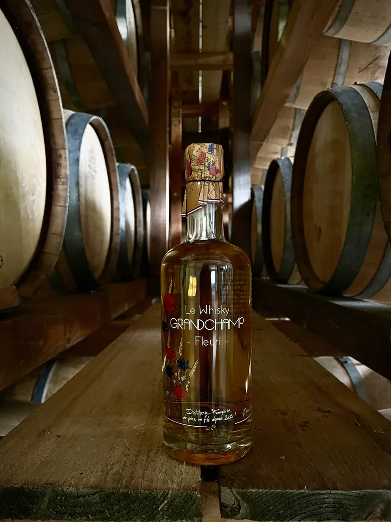 Le whisky Grandchamp Fleuri : L'audace normande, premier whisky 100% 