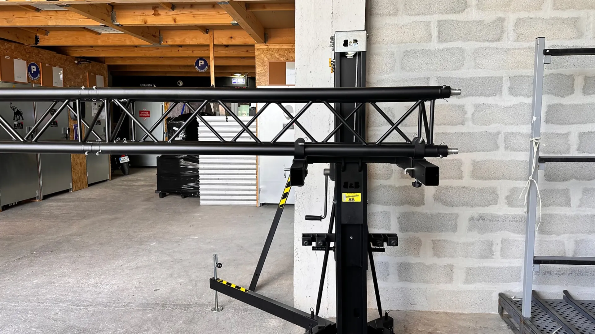 location pont pour écran led géant à Avignon dans le Vaucluse