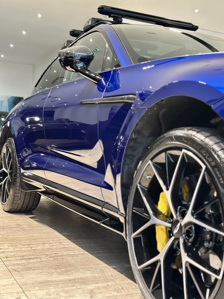 Traitement céramique Aston Martin DBX proche Brignais 