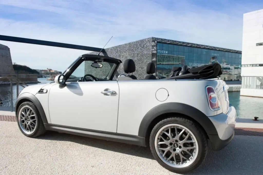 location mini cabriolet à Marseille
