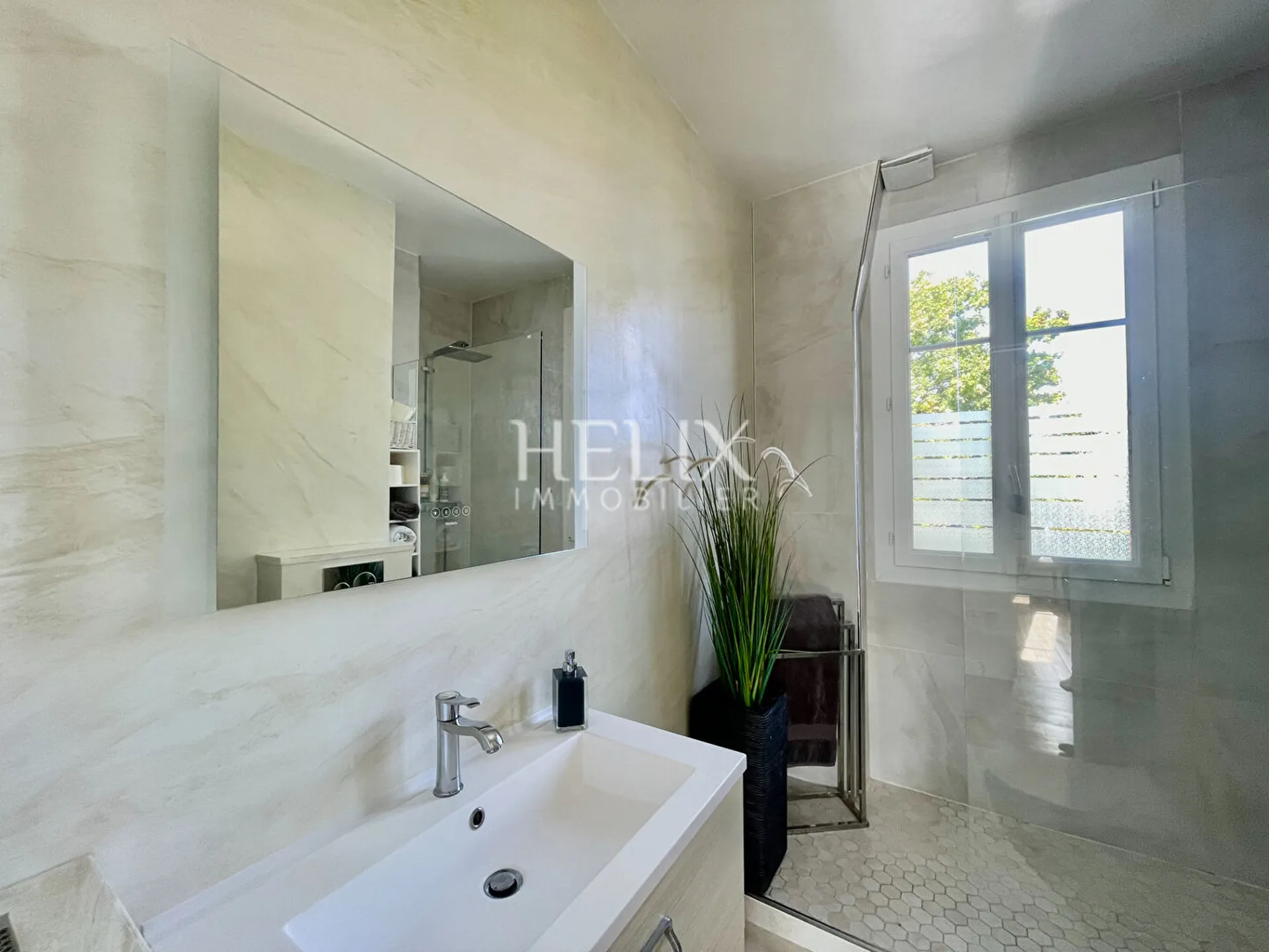 Magnifique appartement Le Vesinet 3 pièces 58 m2 au dernier étage en vente en exclusivité par HELIX Immobilier