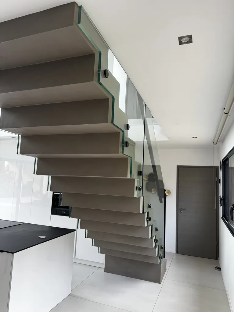 Sécurisation escalier en verre trempé feuilleté à CHARLY