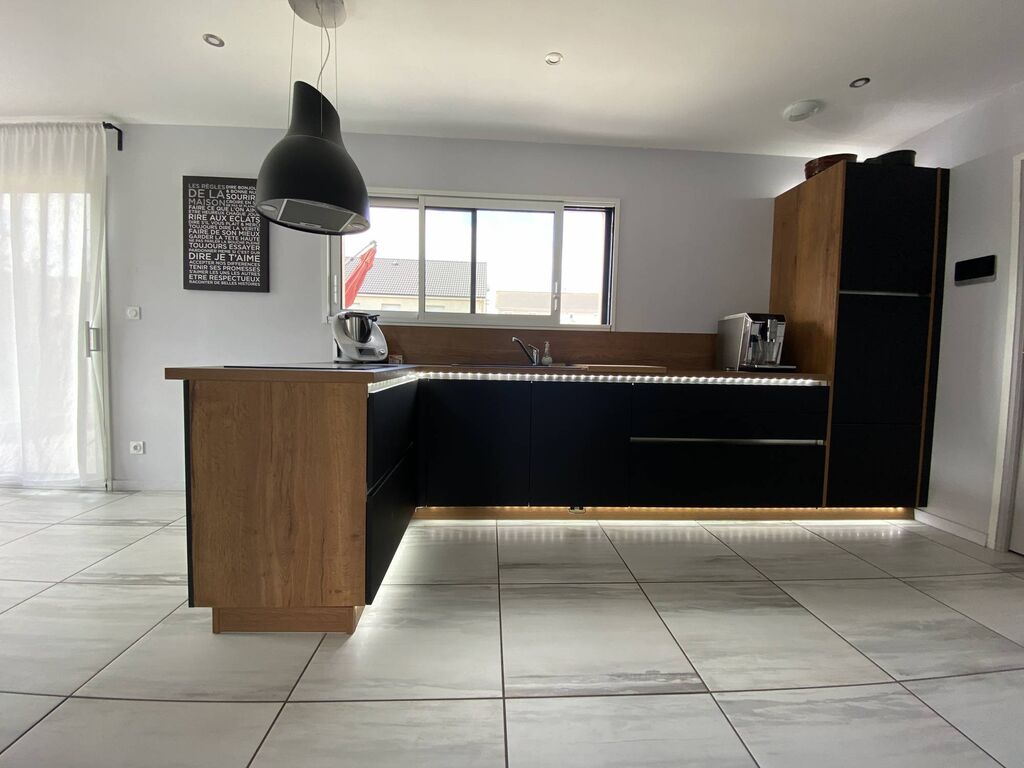 Vends maison de 177.08m² avec cuisine équipée et aménagée