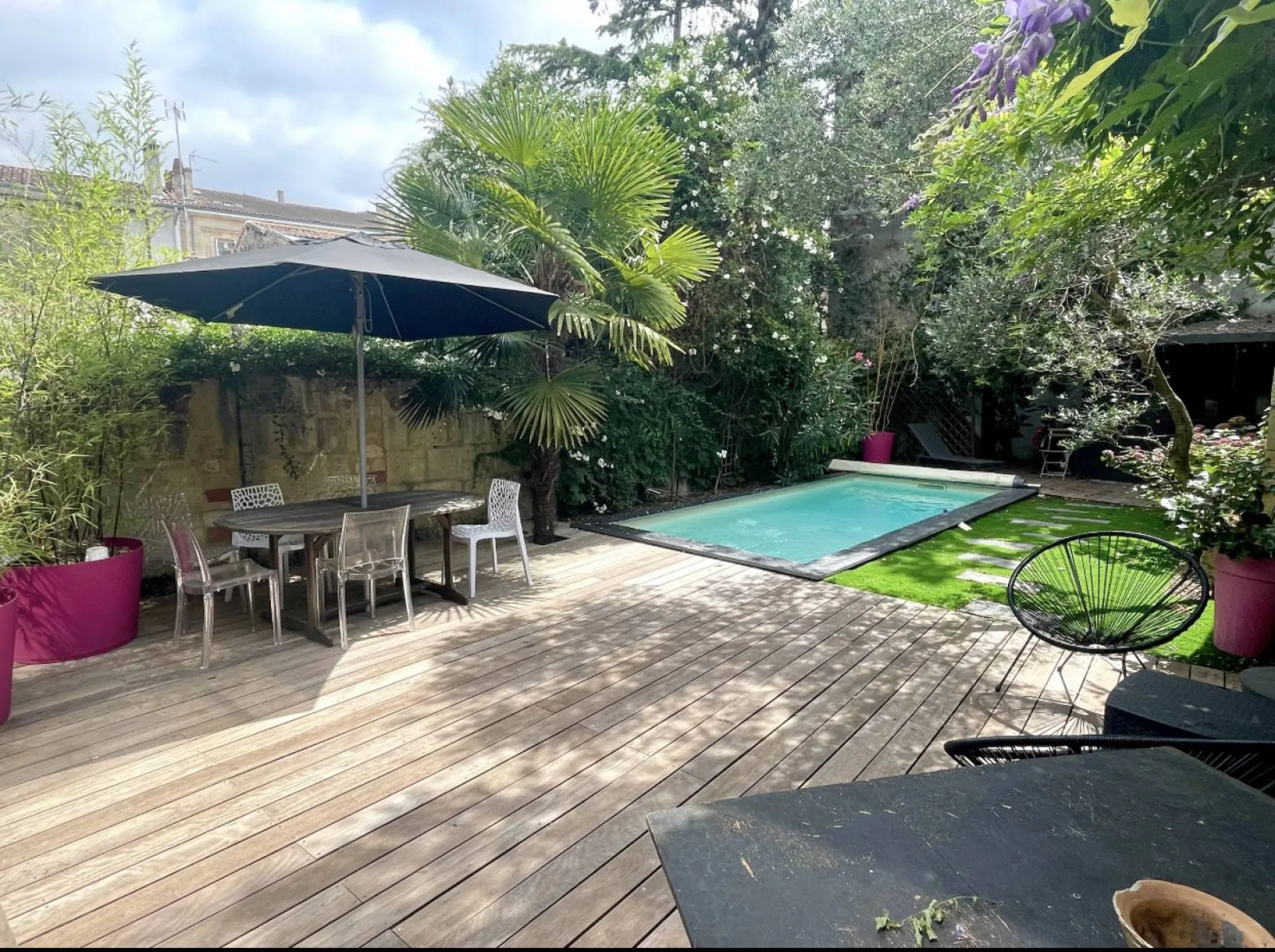 Maison en pierre rénovée au Jardin Public Bordeaux