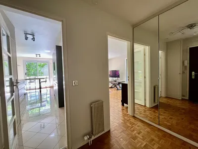 Entrée avec vestiaire
