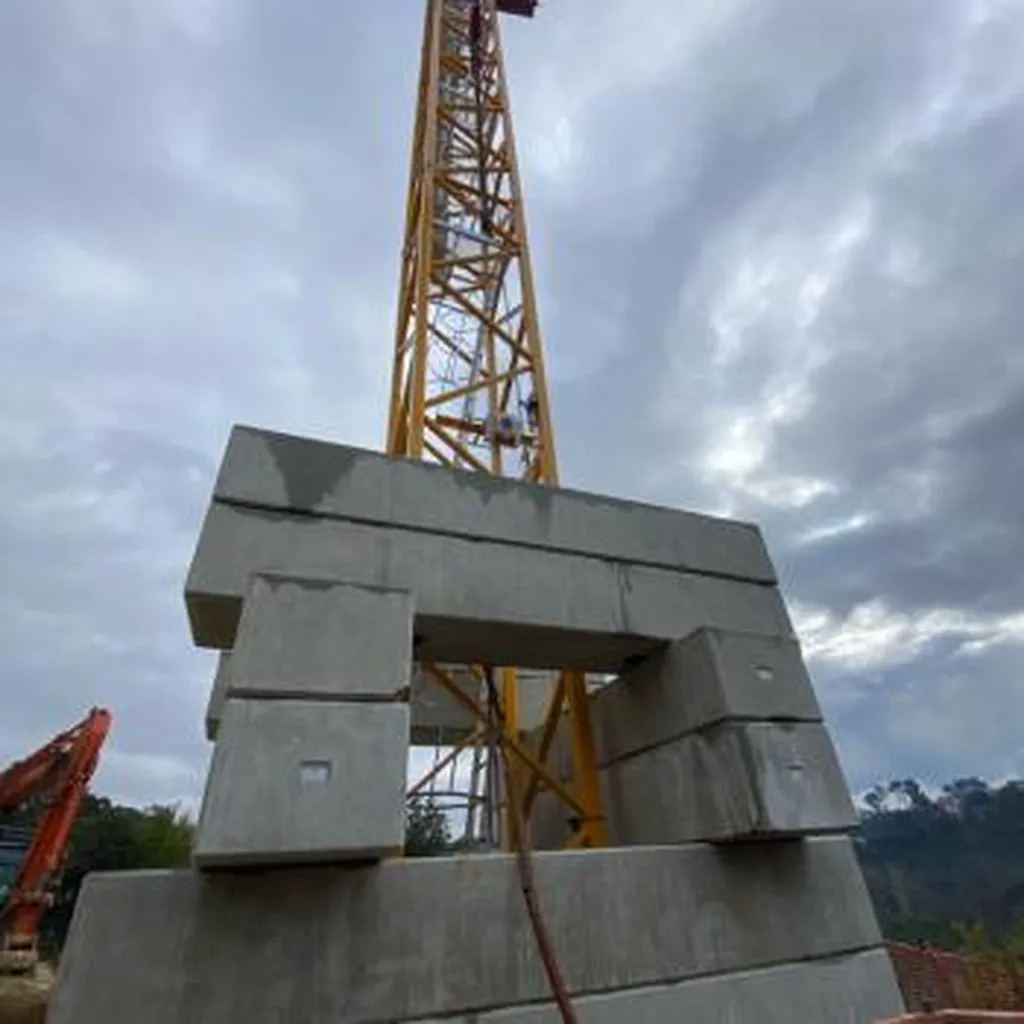 Installation d’une vidéosurveillance temporaire OMVC200 avec centrale GSM/IP et télésurveillance 24h/24 pour chantier à Carcès 83570