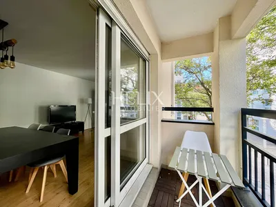 Appartement  Soigné au calme avec balcon sur  parc des impressionnistes et proche RER