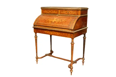 Secrétaire marqueté de style Louis XVI