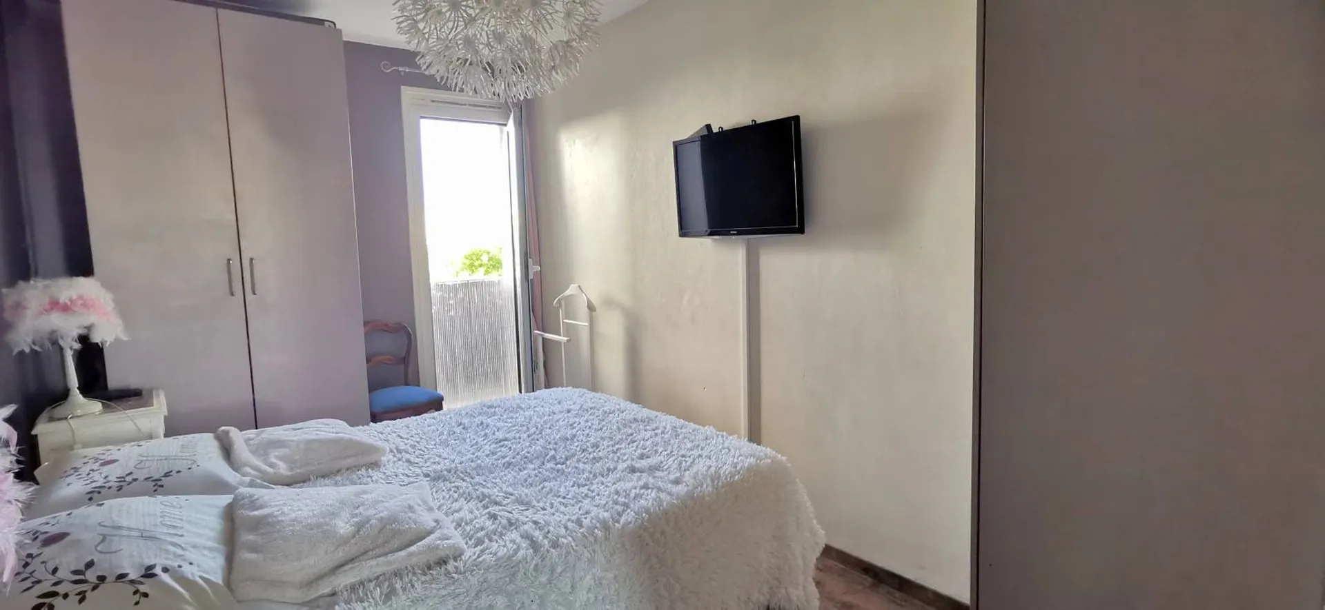 Vente appartement T4 Cassis  avec balcon vue Cap Canaille dans copropriété avec parking