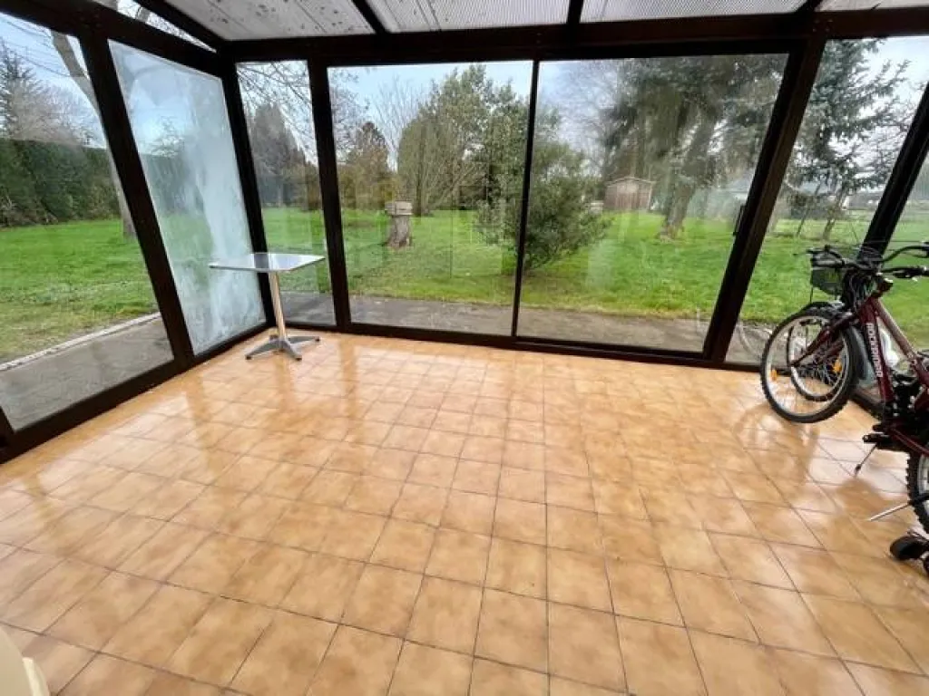 A acheter belle longère à rafraîchir de 170m² sur 1500m² de terrain divisible sur la commune de LA LONDE 76500