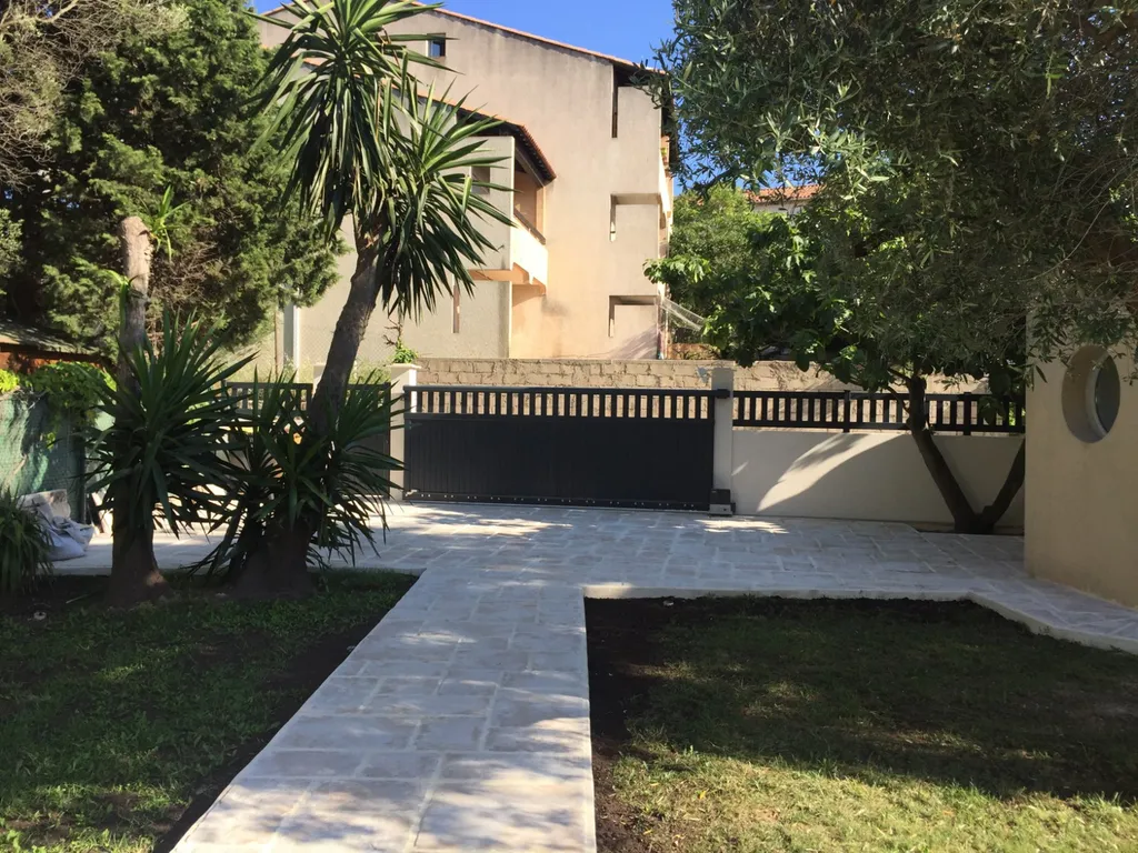 Portail, portillon et clôture sur Martigues